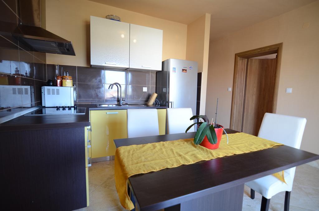 Apartment Emi Sukošan 外观 照片